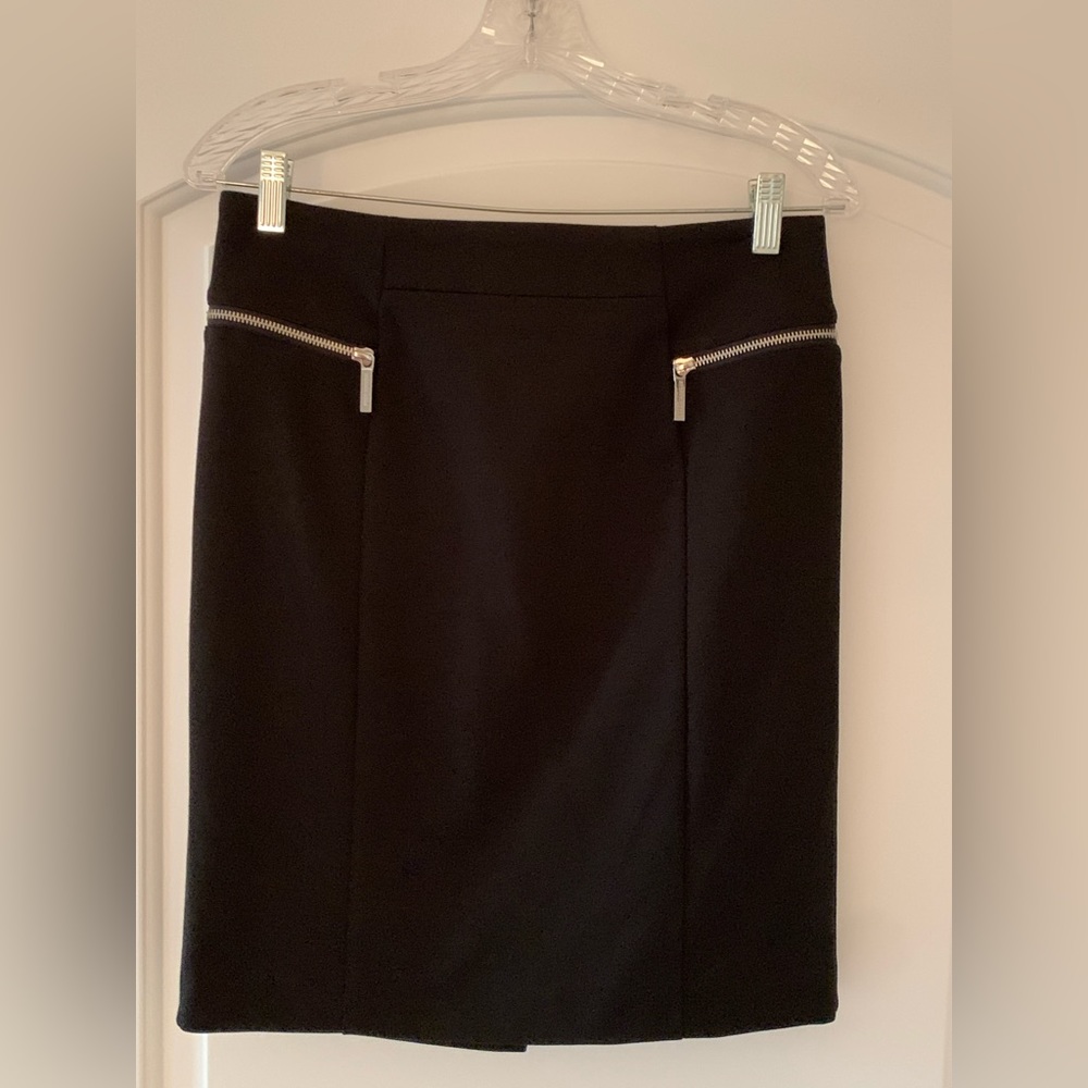 Michael Kors pencil ✏️ skirt with zipper details